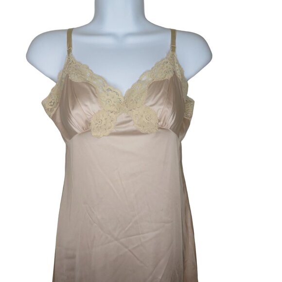 Vintage 60s Full Length Nylon Dress Slip Womens S Nude Lace Pin Up Glam USA Made - Picture 7 of 13